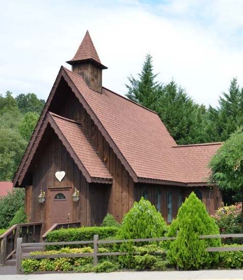 Alpine Chapel Helen GA near Yonah Mountain Campground