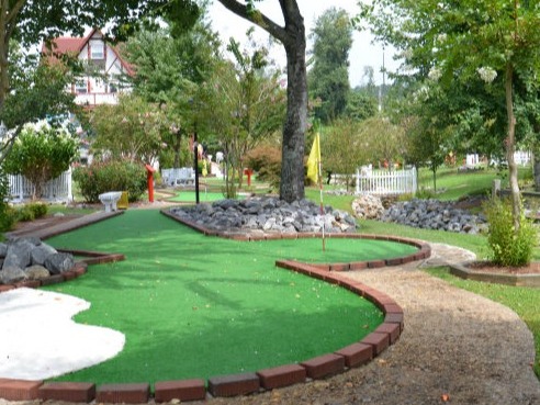 Miniature Golf in Helen GA near Yonah Mountain Campground